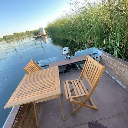 Nomadboat * Szigetszentmárton